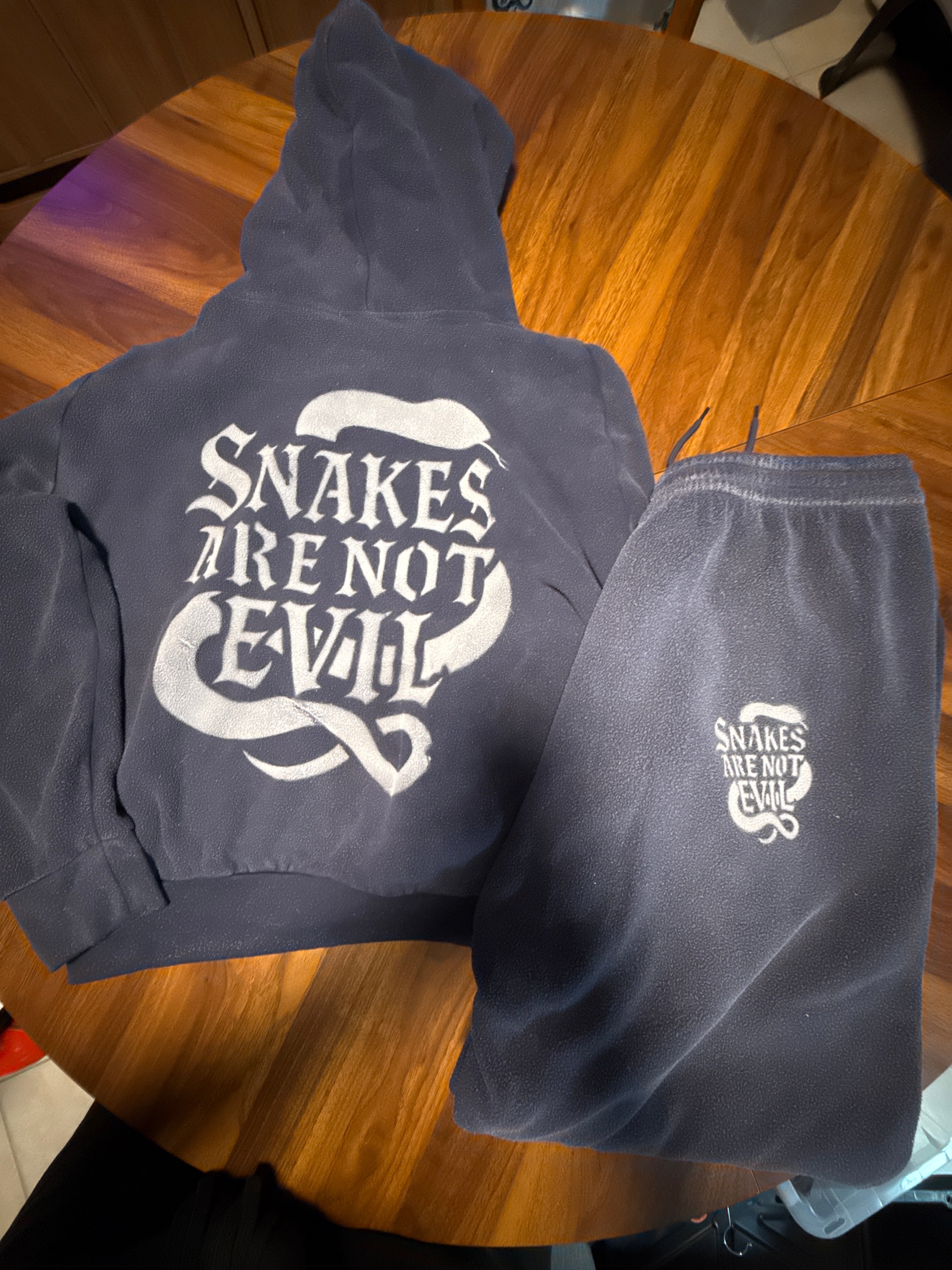 S. A. N. E. exclusive large polo fleece pants set